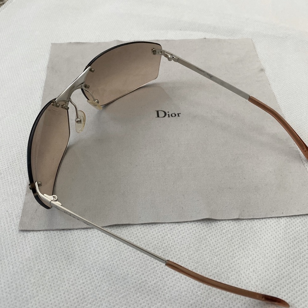 Christian Dior Y2K Sunglasses - Picture 4 of 6